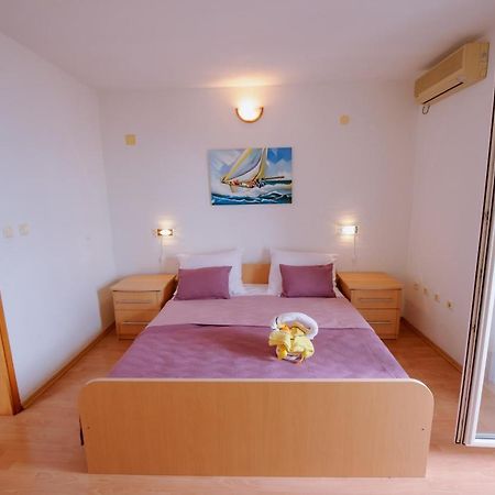 Pension Maric Rooms Брист Екстер'єр фото