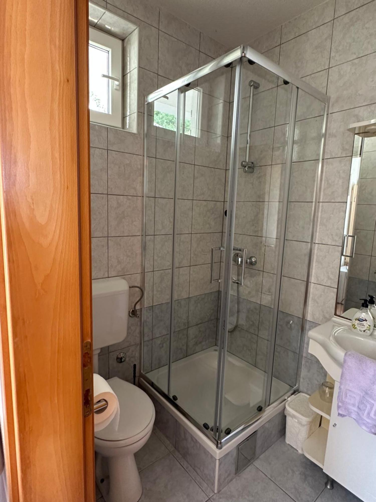 Pension Maric Rooms Брист Екстер'єр фото