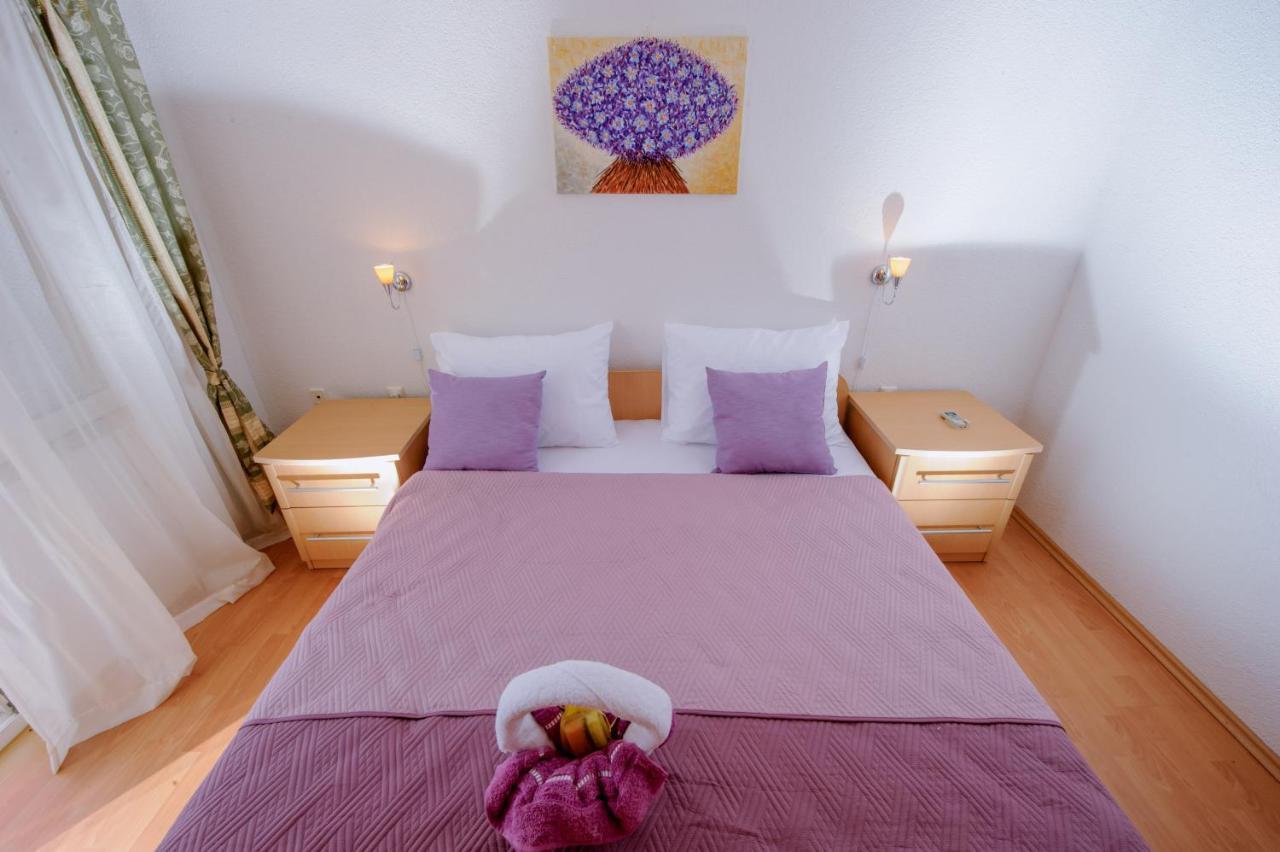 Pension Maric Rooms Брист Екстер'єр фото